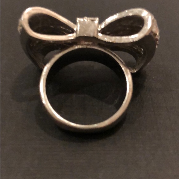 Ring - Picture 3 of 6